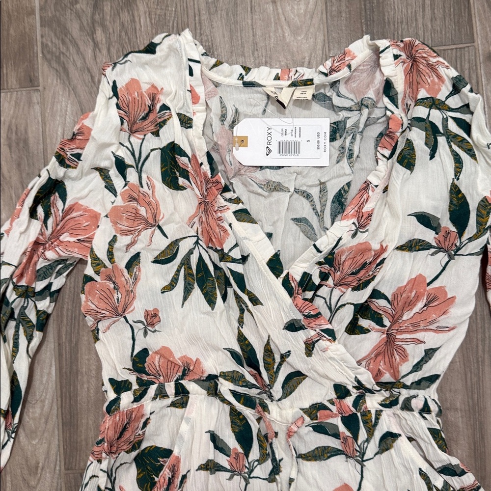 Roxy White and Green Floral Romper - Picture 3 of 4